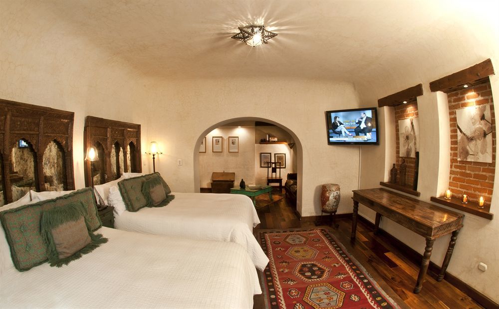 Pensativo House Hotel (Adults Only) Антигуа-Гватемала Экстерьер фото