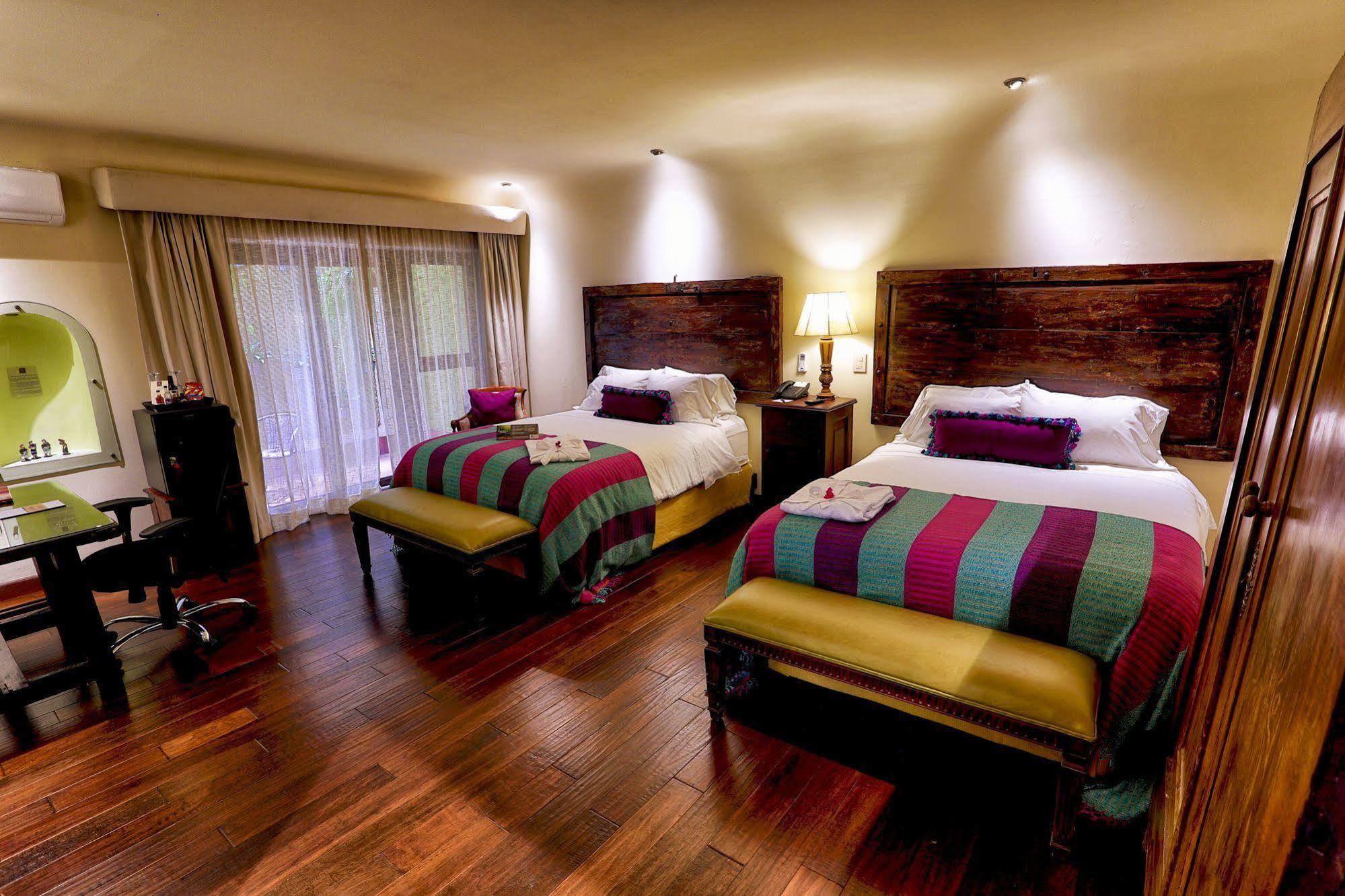 Pensativo House Hotel (Adults Only) Антигуа-Гватемала Экстерьер фото